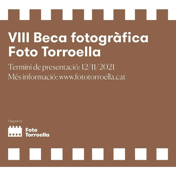 Logo de la convocatoria de fotolibros VIII Beca Fotográfica Foto Torroella