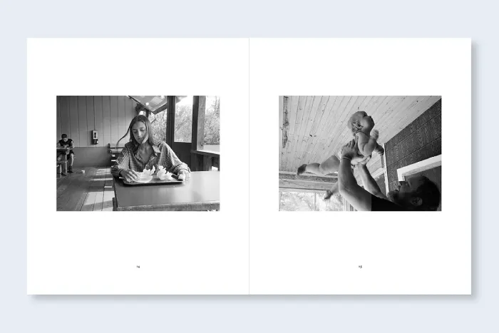 Interior del fotolibro Greater Atlanta de Mark Steinmetz