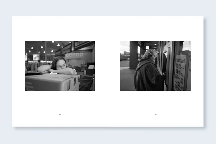 Interior del fotolibro Greater Atlanta de Mark Steinmetz