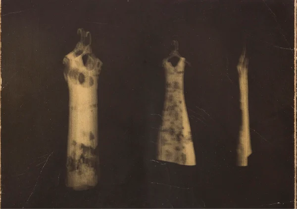 Interior del fotolibro "Al borde de todo mapa" de Juanan Requena