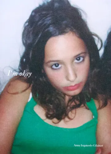 cubierta del fotolibro "I’m okay" de Anna Izquierdo Gilabert.
