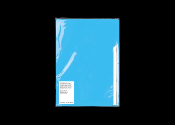 Cubierta del fotolibro "Untitled Folder" de Laia Serra Cribillers