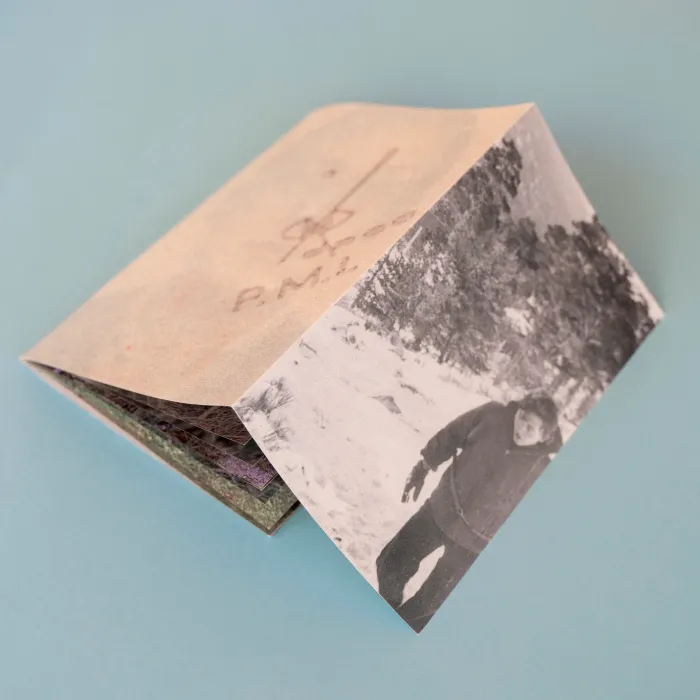 Cubierta y solapa del fotolibro "La tormenta es la muerte" del fotógrafo Jesús García