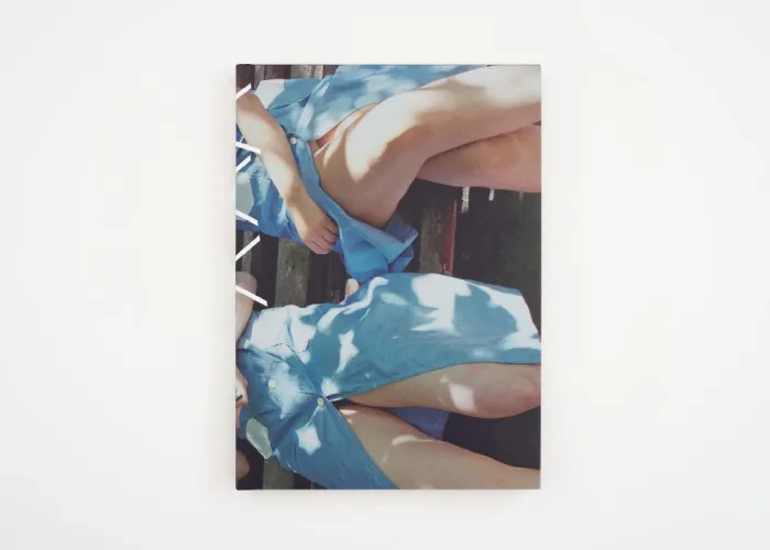 Cubierta del fotolibro "УYY" de Yelena Yemchuk