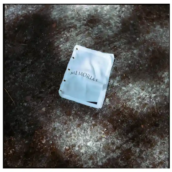 Cubierta del fotolibro "Memorias" de Jesús García.