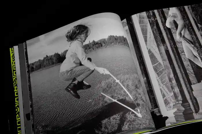 Interior del fotolibro "Free Jazz" de Ana María Ferris.