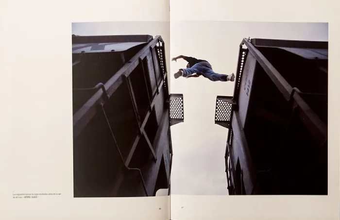 Interior del fotolibro "En el camino" de Edu Ponces, Toni Arnau y Eduard Soteras